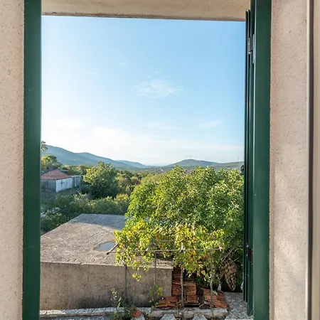 Apartment Roko Trogir-ljubitovica