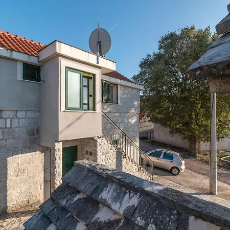 Roko Trogir-ljubitovica Ljubitovica